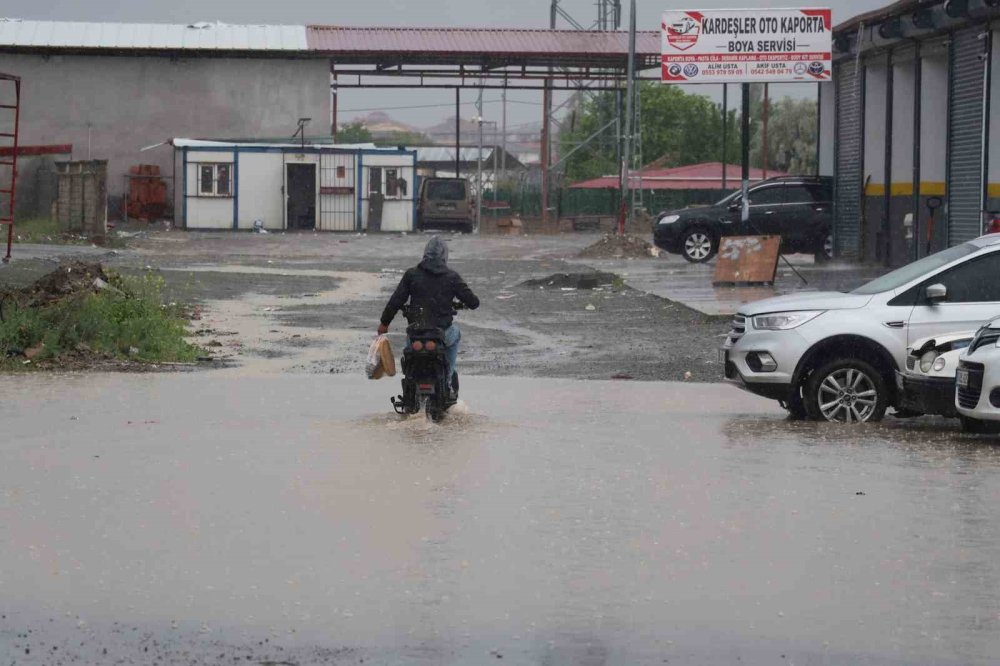 Iğdır’da Sağanak Alarmı.. Sanayi Sitesi ve Köyler Selin Ağır Yükünü Taşıdı!