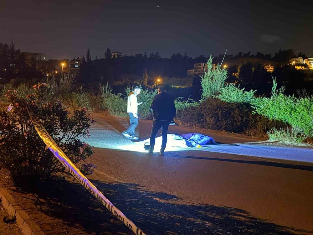 Antalya’da Gece Yarısı Dehşeti.. Tartışma Kanlı Bitti, 3 Kişi Yaşamını Yitirdi!