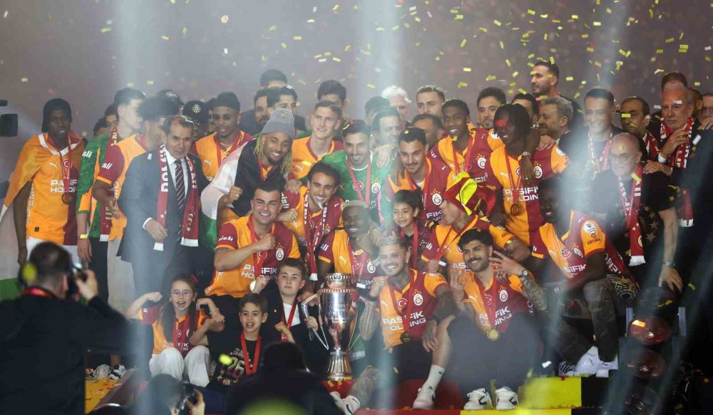 Galatasaray’dan 4 Yıllık Hegemonya.. Süper Lig’de 26. Şampiyonluk Geldi!