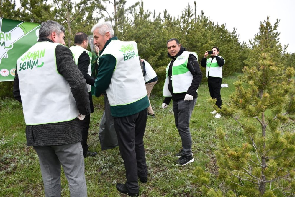 Kars’ta “Orman Benim” Etkinliği.. Paşaçayırı’nda Yangın Riskine Karşı Temizlik!