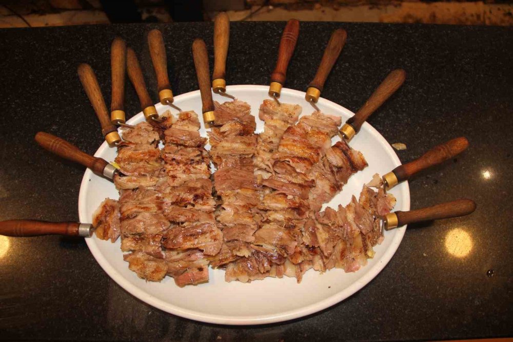TasteAtlas Listesinde Erzurum Rüzgarı.. Oltu Cağ Kebabı İkinci Sırada!