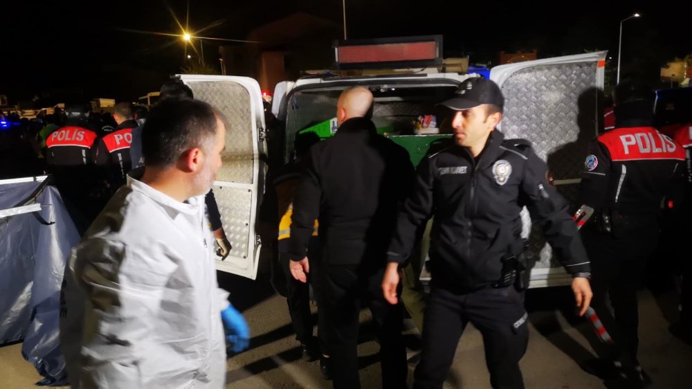 Erzurum Yakutiye’de Şüpheli Ölüm.. Cami Önünde Silahla Vurulmuş Halde Bulundu!