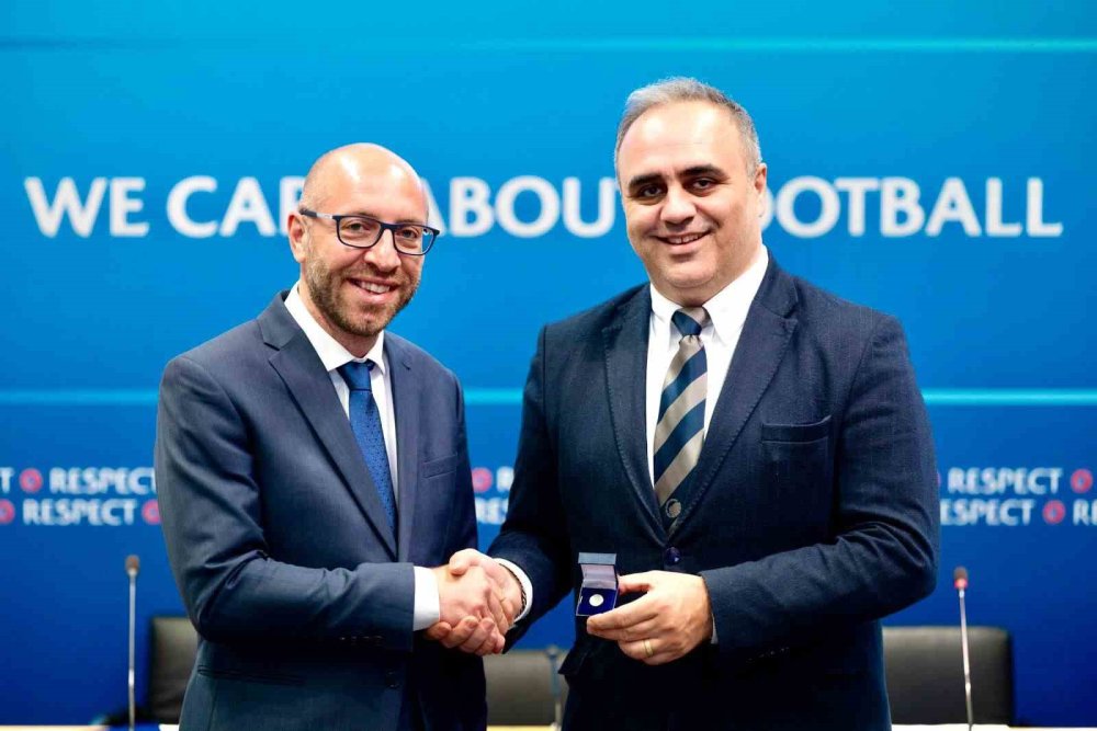 Ural Aküzüm UEFA Yönetimine Seçildi.. Amatör Futbol Türkiye’nin Temel Gücü!