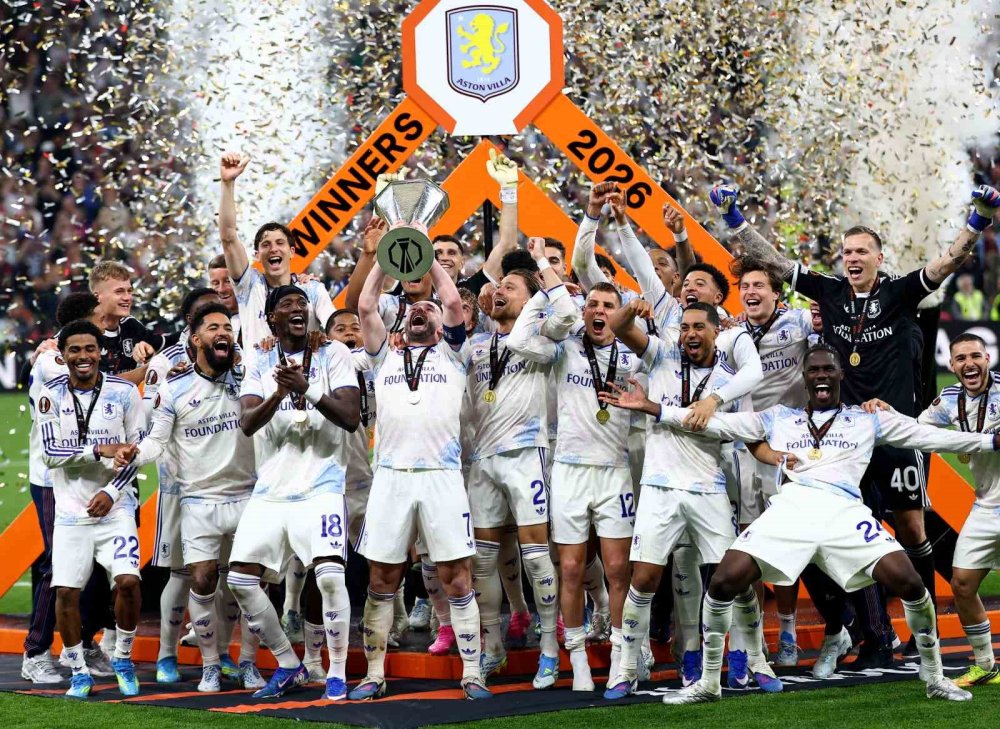 Uefa Avrupa Ligi Şampiyonu Aston Villa Kupasını Aldı