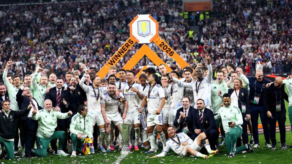 Uefa Avrupa Ligi Şampiyonu Aston Villa Kupasını Aldı