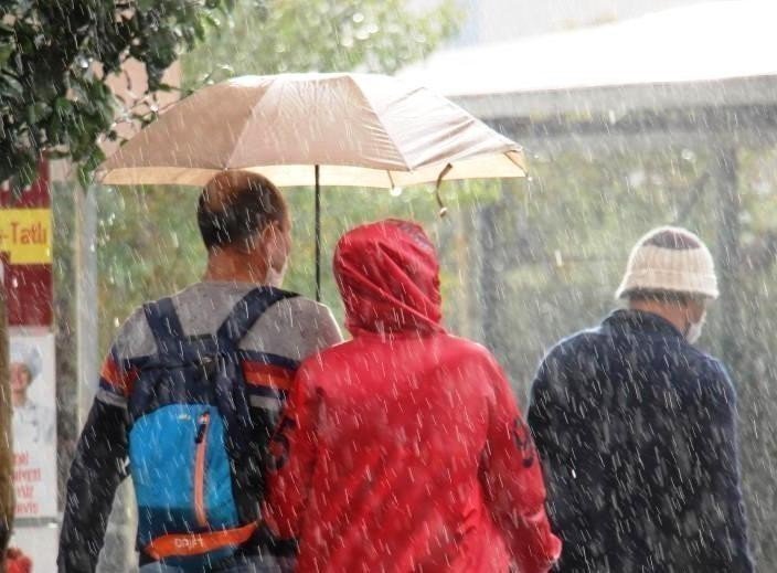 Bayramda Hava Nasıl Olacak?.. Meteoroloji’den Ege İçin Kuvvetli Yağış Uyarısı Geldi!