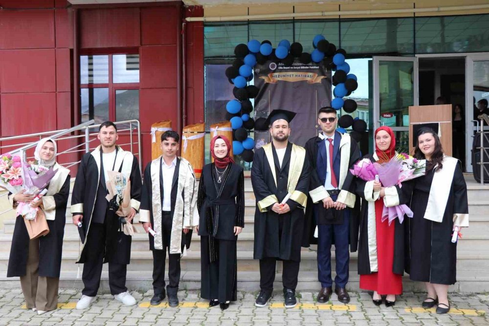 Erzurum Oltu’da Mezuniyet Coşkusu Yaşandı