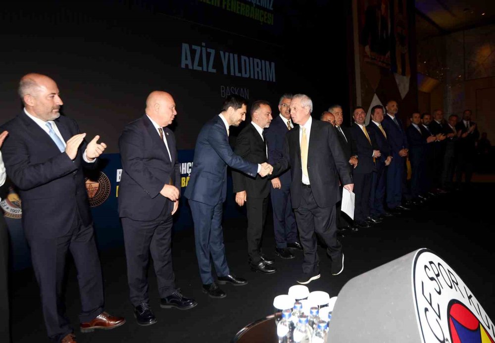Fenerbahçe’de Seçim Yarışı Kızıştı.. Aziz Yıldırım ve Hakan Safi Listelerini Açıkladı!