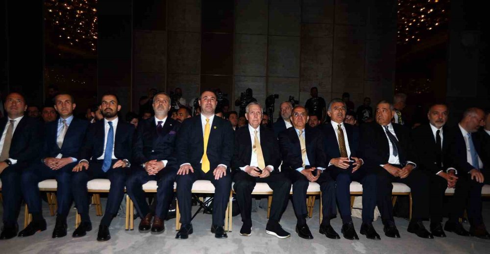 Fenerbahçe’de Seçim Yarışı Kızıştı.. Aziz Yıldırım ve Hakan Safi Listelerini Açıkladı!
