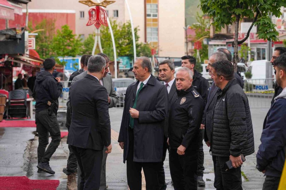 Hakkari’de Zemin Kayması Sonrası 6 Bina Tahliye Edildi