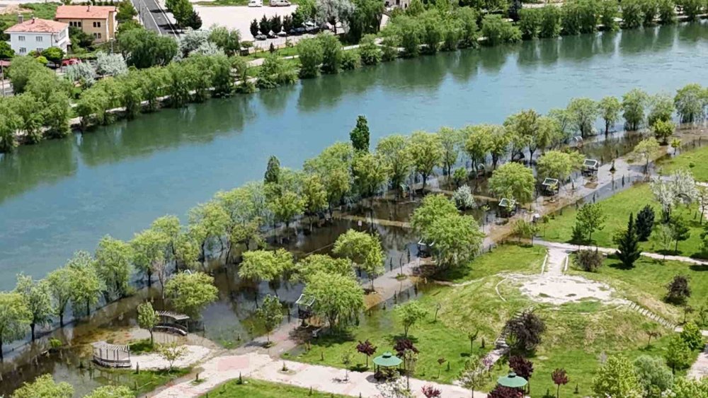 Su Seviyesi Yükselen Kızılırmak Dron İle Görüntülendi