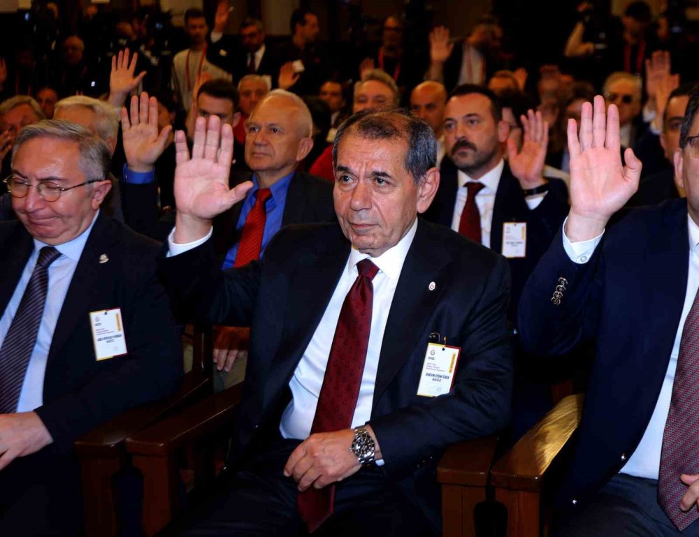 Galatasaray’da Olağan Seçim Heyecanı.. Dursun Özbek Genel Kurulda Tek Aday Oldu!