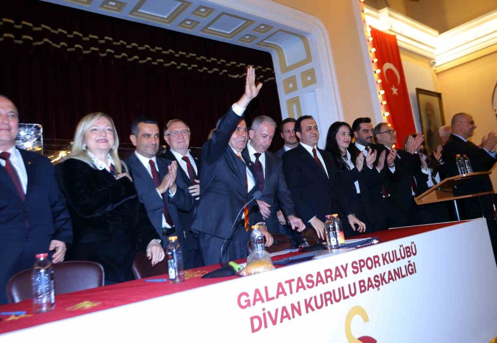 Galatasaray’da Seçim Tamamlandı.. Dursun Özbek Bin 780 Oyla Yeniden Başkan Oldu!