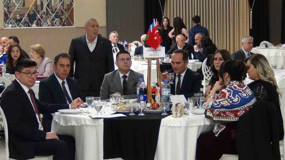 Kars’ta Azerbaycan Bağımsızlık Günü Etkinliği.. Kardeşlik ve Dayanışma Mesajı Verildi!
