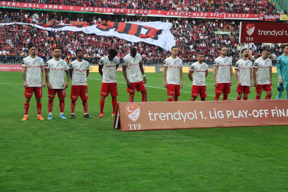 Çorum’dan Süper Lig’e Tarihi Yürüyüş.. Kırmızı-Siyahlılar Kenti Ayağa Kaldırdı!