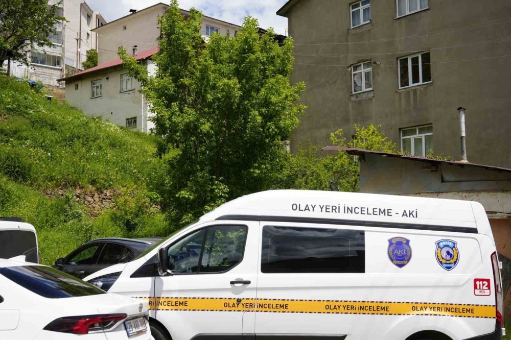 Gümüşhane’de Üniversite Öğrencisinin Ölümü Şüphe Yarattı.. Soruşturma Başlatıldı!