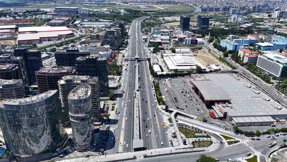 Kurban Bayramı Tatili Başladı.. İstanbul Trafiğinde Dikkat Çeken Düşüş Yaşandı!