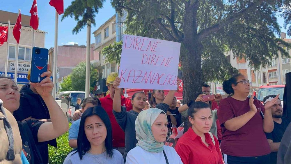 Uzunköprü’de 6 Gündür Eylem Yapan Madenciler Aileleriyle Birlikte Yürüdü