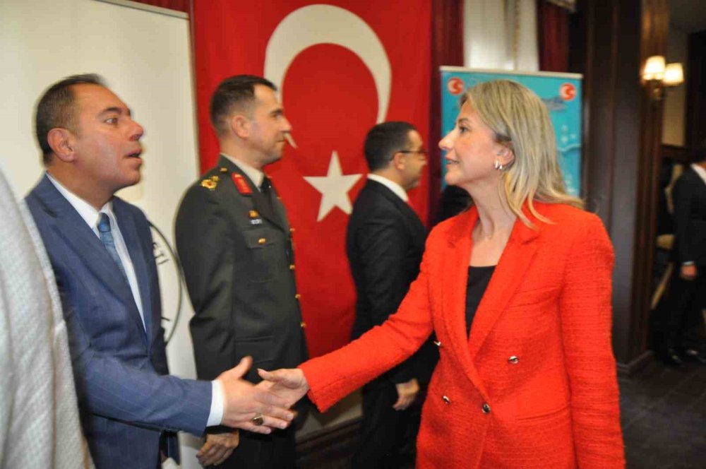 Kars’ta Bayramlaşma Programı.. Protokol Polis Evi’nde Bir Araya Geldi!