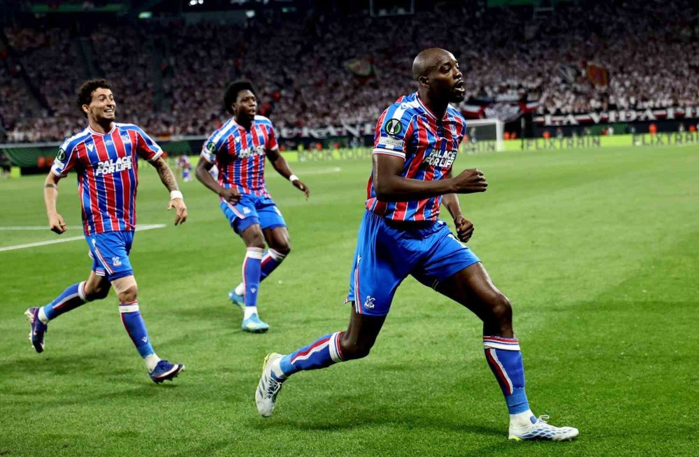 UEFA Konferans Ligi Crystal Palace’ın.. İngiliz Ekibi Rayo’yu Yıktı!