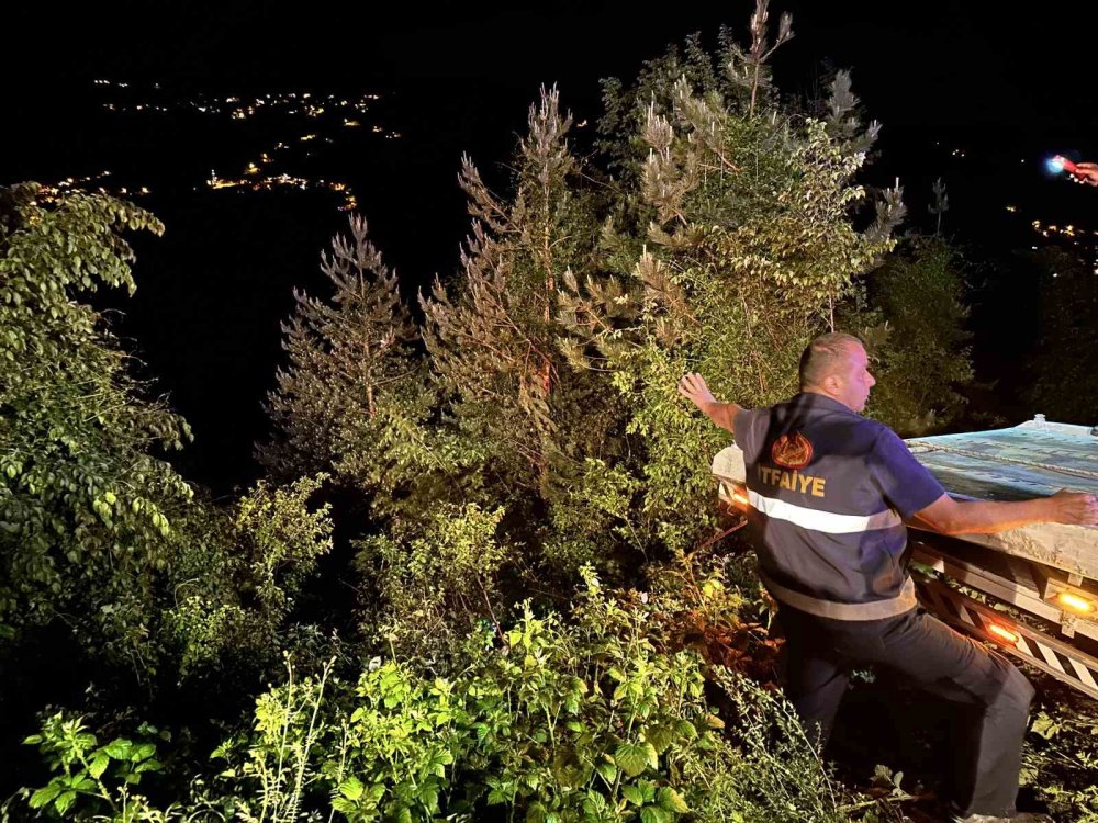 Kastamonu’da Otomobil 150 Metre Yüksekten Uçuruma Yuvarlandı: 1 Ölü, 3 Yaralı