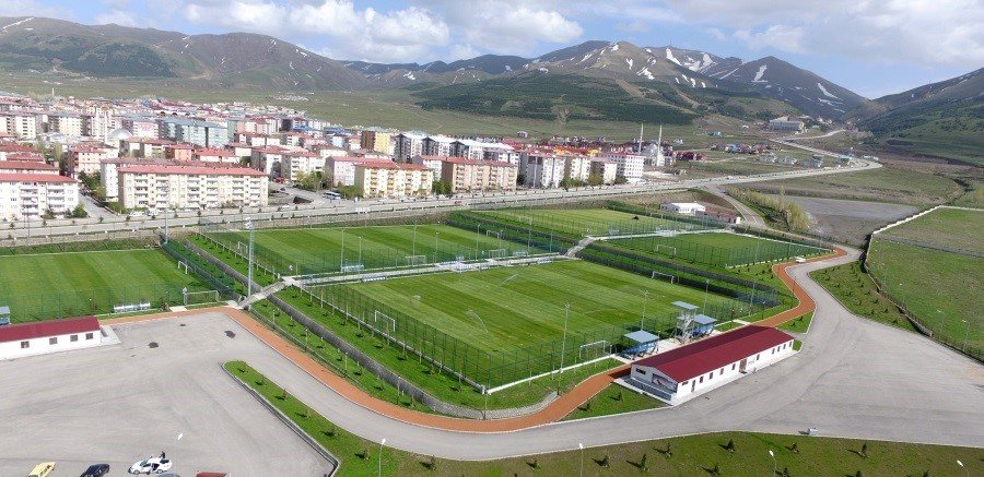 Palandöken’e Kamp İçin Geldiler.. Sezonu Kupa ve Şampiyonluklarla Tamamladılar!