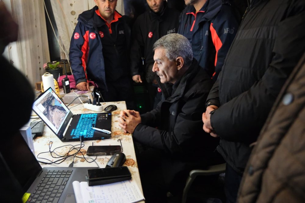 Yozgat’ta 3 Yaşındaki Aybüke Kayboldu.. Ekipler Gece Boyunca Seferber Oldu!