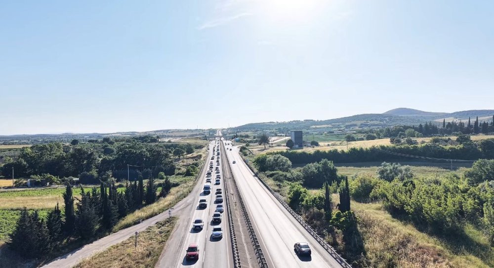 Kurban Bayramı Sonrası Dönüş Hareketliliği.. Havalimanları, Otogarlar ve Yollar Alarm Verdi!