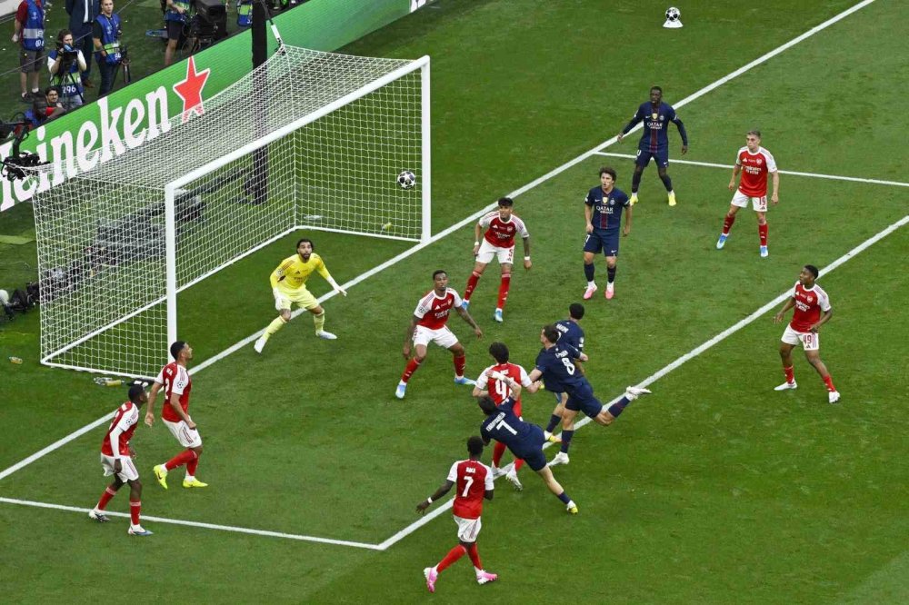 Paris Saint-germain, Üst Üste 2. Kez Şampiyonlar Ligi Şampiyonu