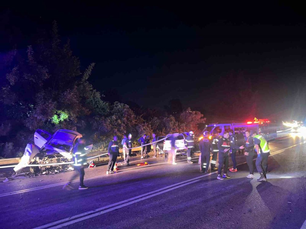 Burdur’da Zincirleme Kaza: 3 Ölü, 6 Yaralı