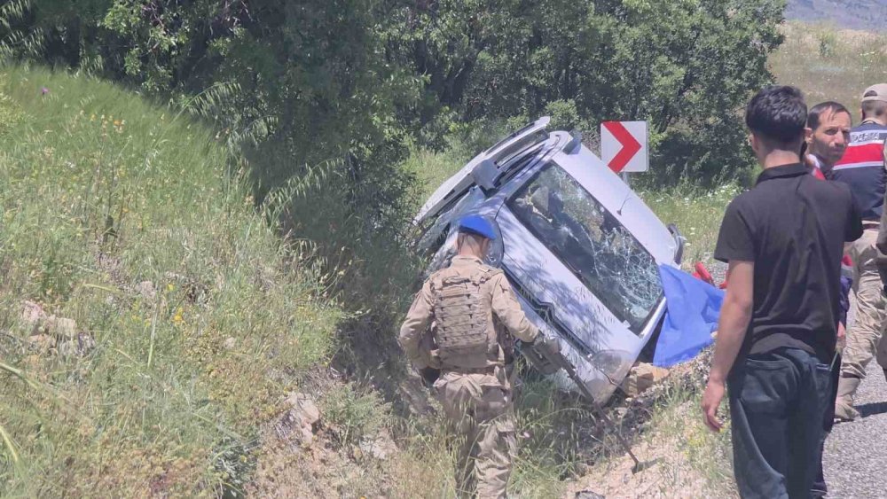 Ergani’de Aile İçi Husumet Faciası.. Kardeşinin Aracına Ateş Açtı: 1 Ölü, 1 Ağır Yaralı!