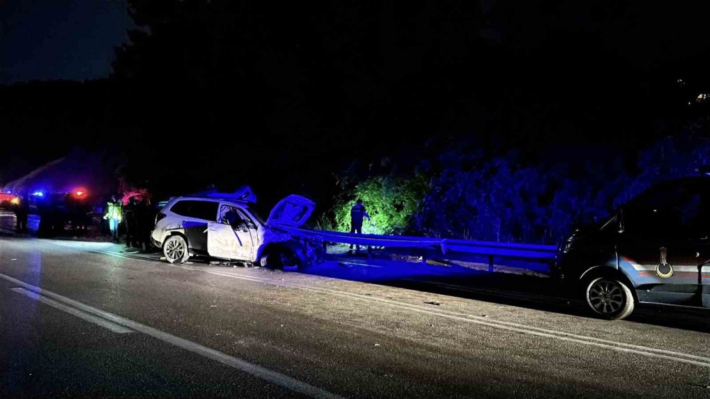 Kara Yolu Savaş Alanına Döndü: Zincirleme Kazada 4 Ölü, 11 Yaralı
