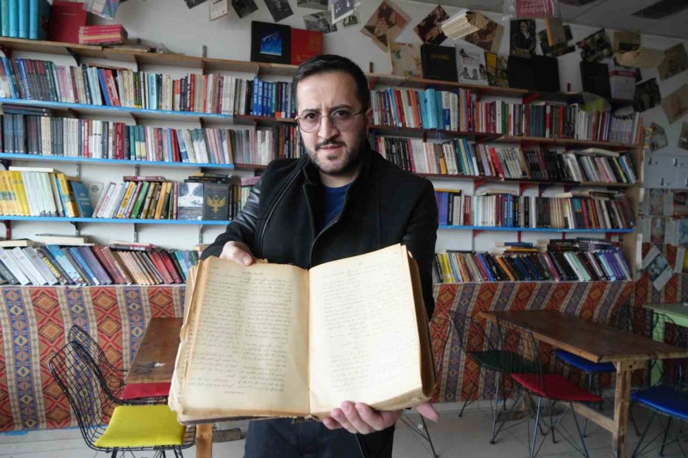 Sahaf Raflarından Tarih Çıktı.. Victor Hugo’nun Osmanlıca Sefiller’i Erzurum’da Bulundu!