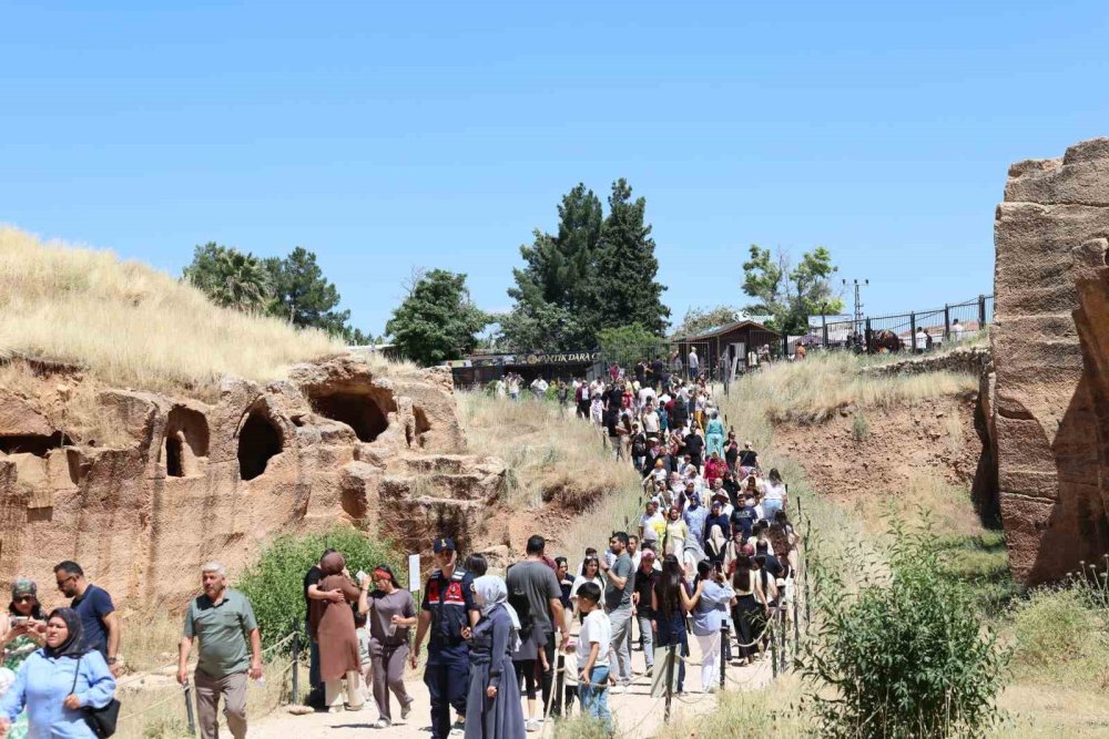 Tarihi Kent Mardin, Bayramda Turistlerin Gözdesi Oldu