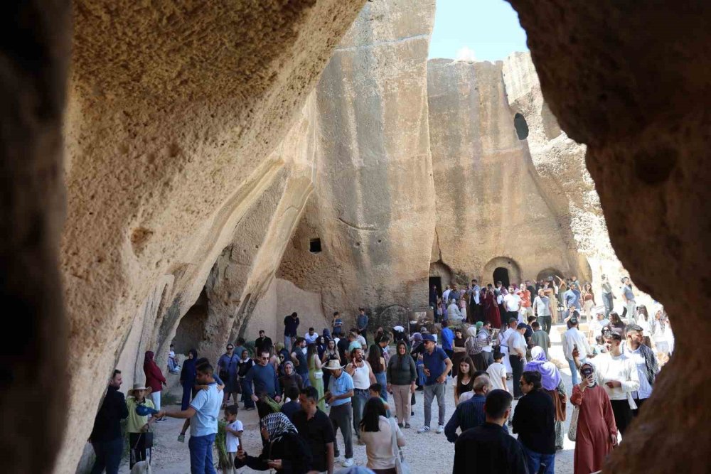 Tarihi Kent Mardin, Bayramda Turistlerin Gözdesi Oldu