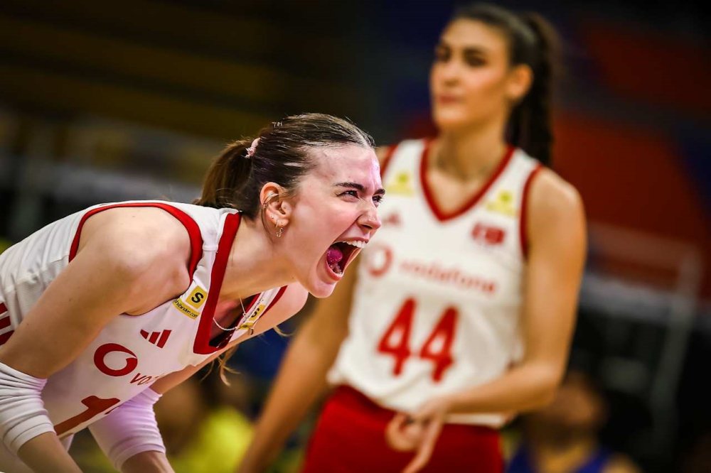 A Milli Kadın Voleybol Takımı, Milletler Ligi’ne Galibiyetle Başladı