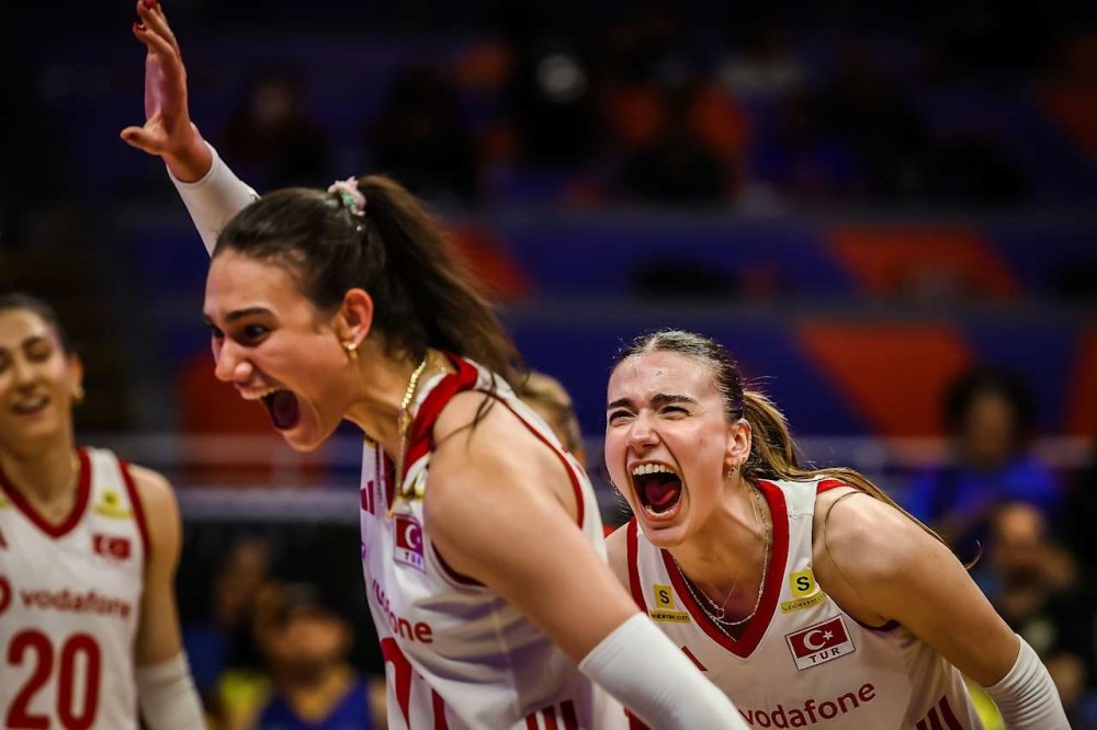 A Milli Kadın Voleybol Takımı, Milletler Ligi’ne Galibiyetle Başladı