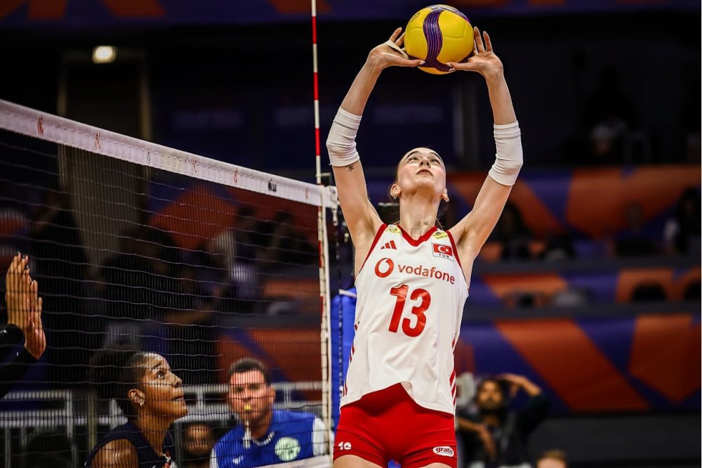 A Milli Kadın Voleybol Takımı, Milletler Ligi’ne Galibiyetle Başladı