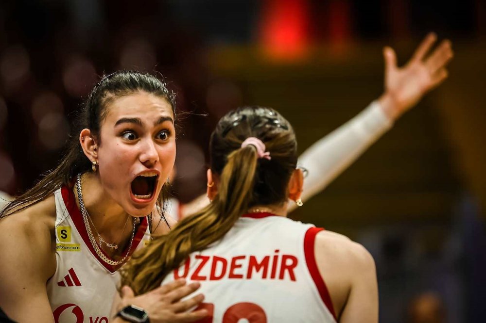A Milli Kadın Voleybol Takımı, Milletler Ligi’ne Galibiyetle Başladı