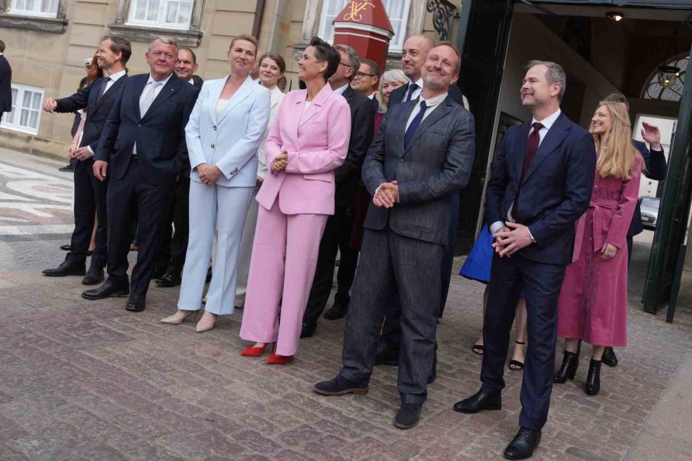Danimarka Hükümetinde Bir İlk.. 21 Bakanlı Kabinede Kadınlar Çoğunluğu Oluşturdu!
