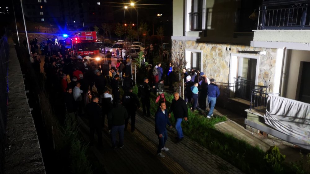 Elektrikli Isıtıcı Şüphesi.. Erzurum’daki Yangında 71 Yaşındaki Kadın Hayatını Kaybetti!