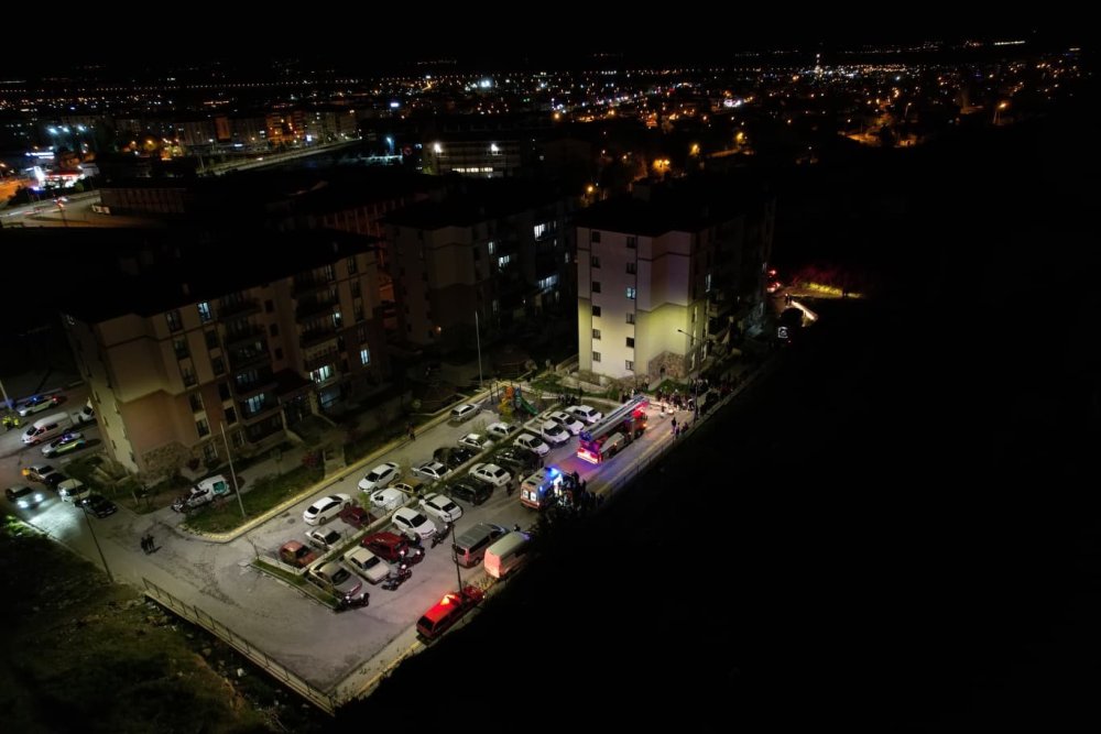 Elektrikli Isıtıcı Şüphesi.. Erzurum’daki Yangında 71 Yaşındaki Kadın Hayatını Kaybetti!