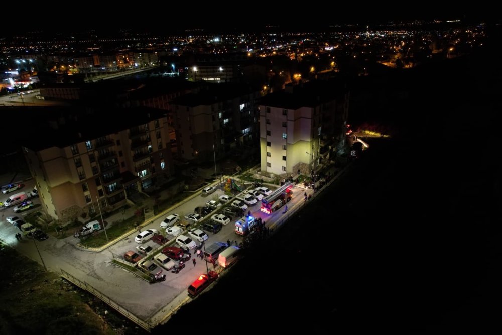 Elektrikli Isıtıcı Şüphesi.. Erzurum’daki Yangında 71 Yaşındaki Kadın Hayatını Kaybetti!