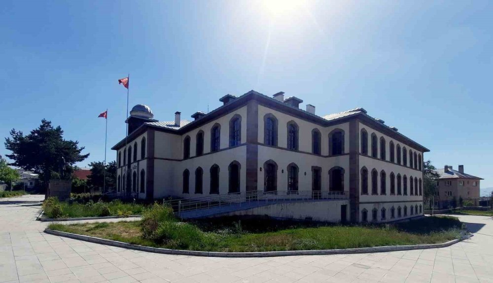 Erzurum Kongresi'nin Tarihi Mekanı Restorasyona Alındı.. Müze Geçici Olarak Kapatıldı!