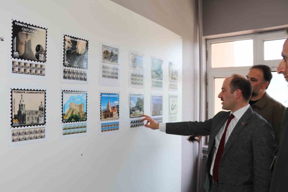Erzurum Oltu’da Üniversitelilerin Mezuniyet Coşkusu