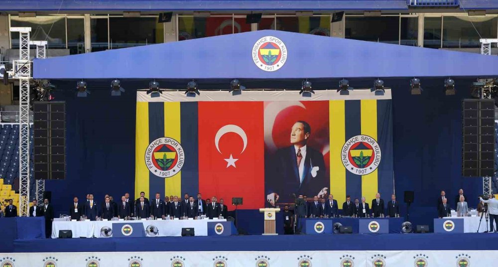Fenerbahçe’de Olağanüstü Seçimli Genel Kurul Gergin Başladı