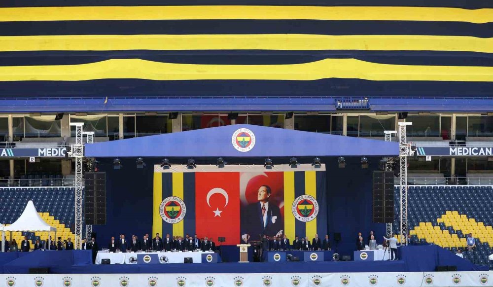 Fenerbahçe’de Olağanüstü Seçimli Genel Kurul Gergin Başladı