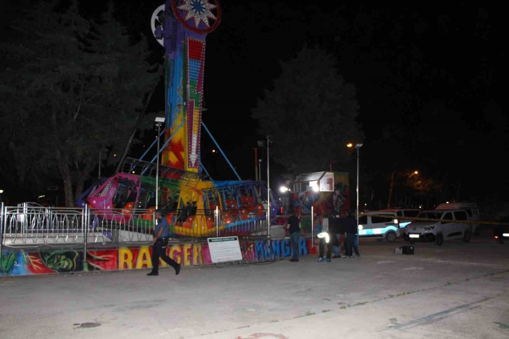 Amasya'da Lunaparkta Feci Kaza.. 20 Yaşındaki Çalışan Yaşamını Yitirdi!
