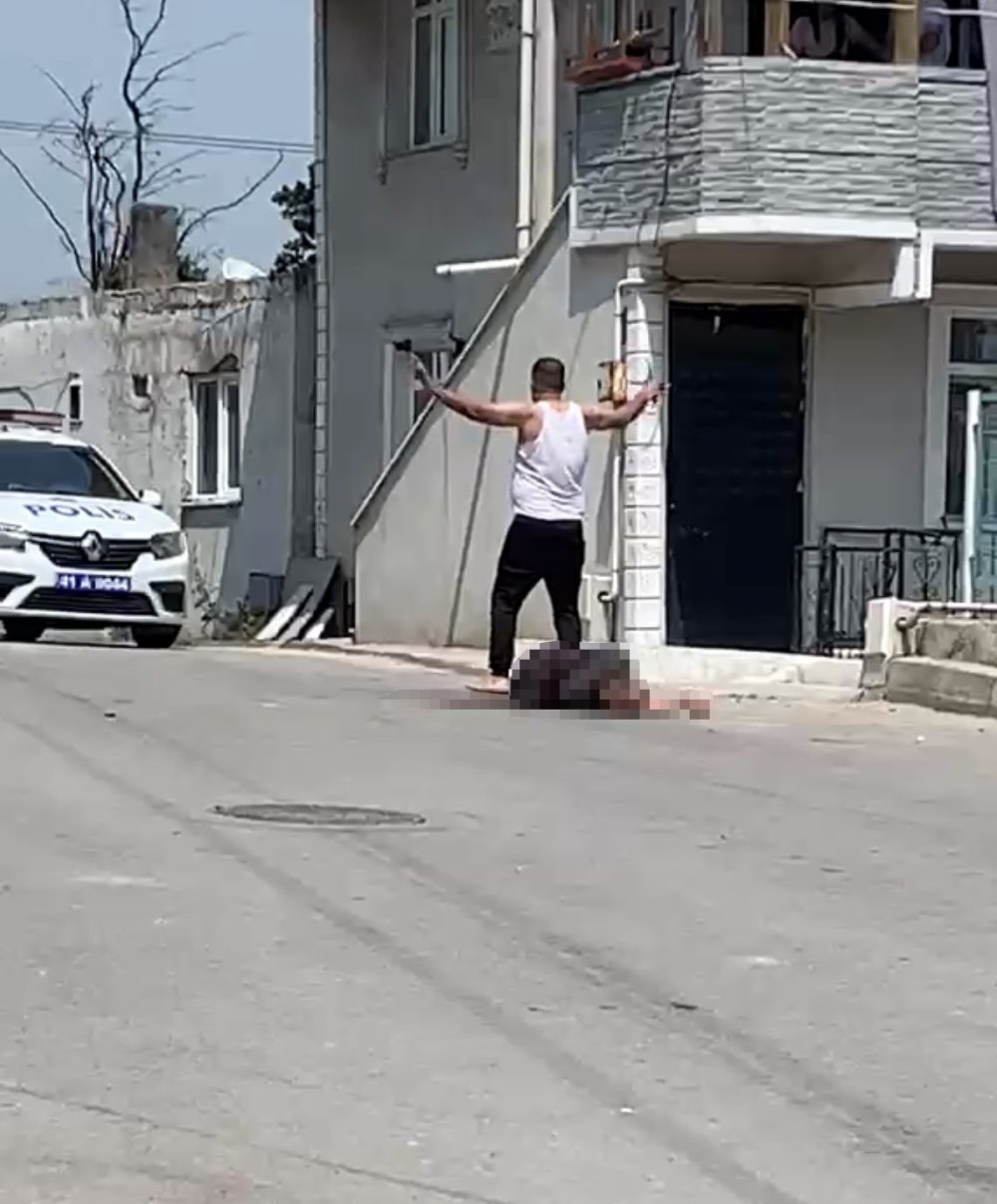 Erkek Şiddeti Kocaeli’de Bir Kadını Daha Hedef Aldı.. 5 Çocuk Annesi Ağır Yaralandı!