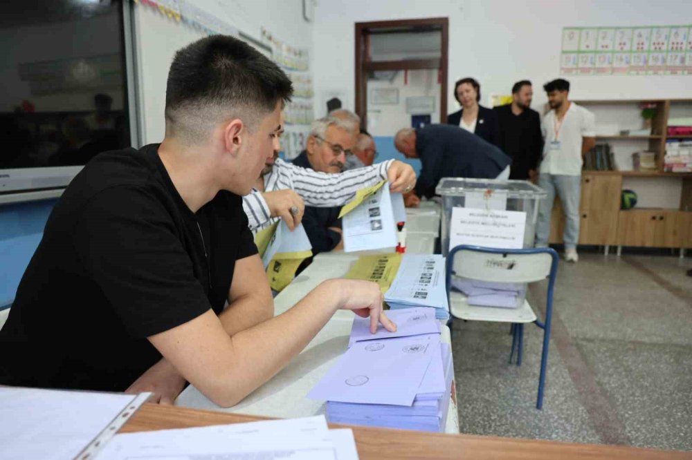 Tokat, Gümüşhane ve Nevşehir Sandık Başında.. 6 Belde İçin Oy Verme Başladı!